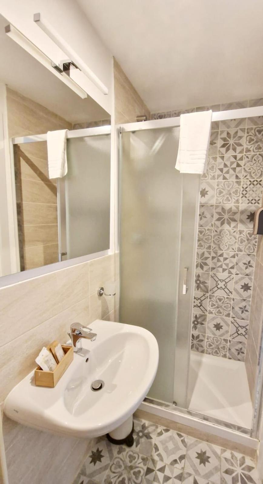 Arcobaleno Guest house 3*