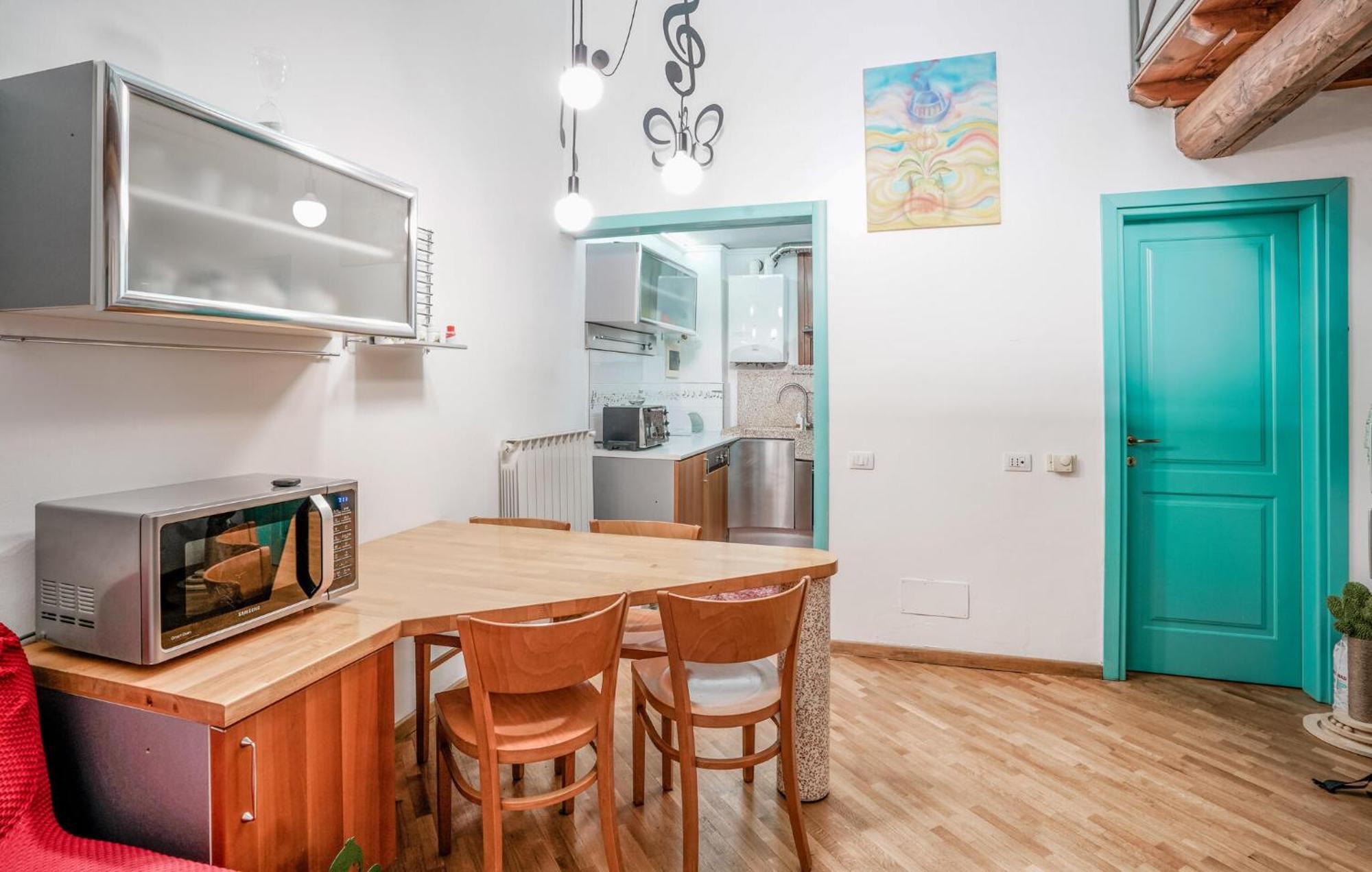 Appartamento 2 Bedroom Beautiful In *