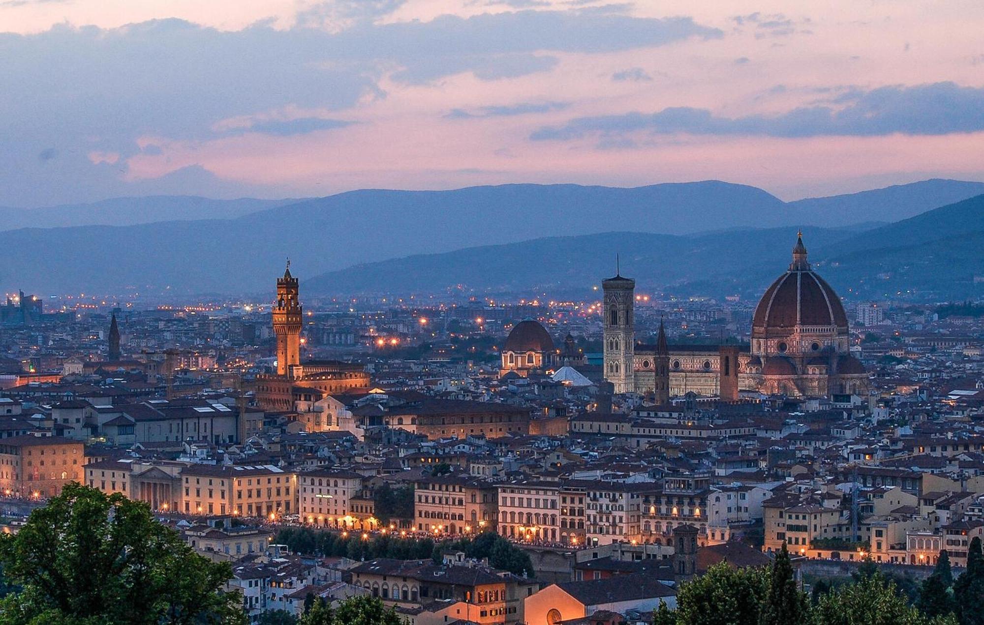 2 Bedroom Beautiful In Appartamento Firenze