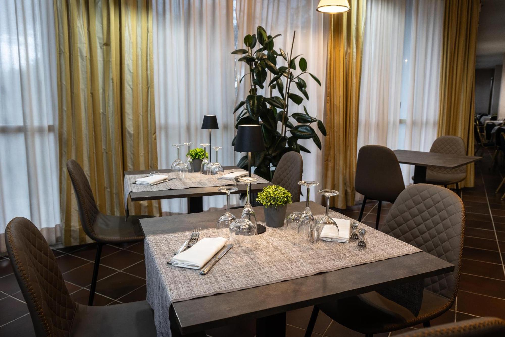 Hotel Mirage 4*