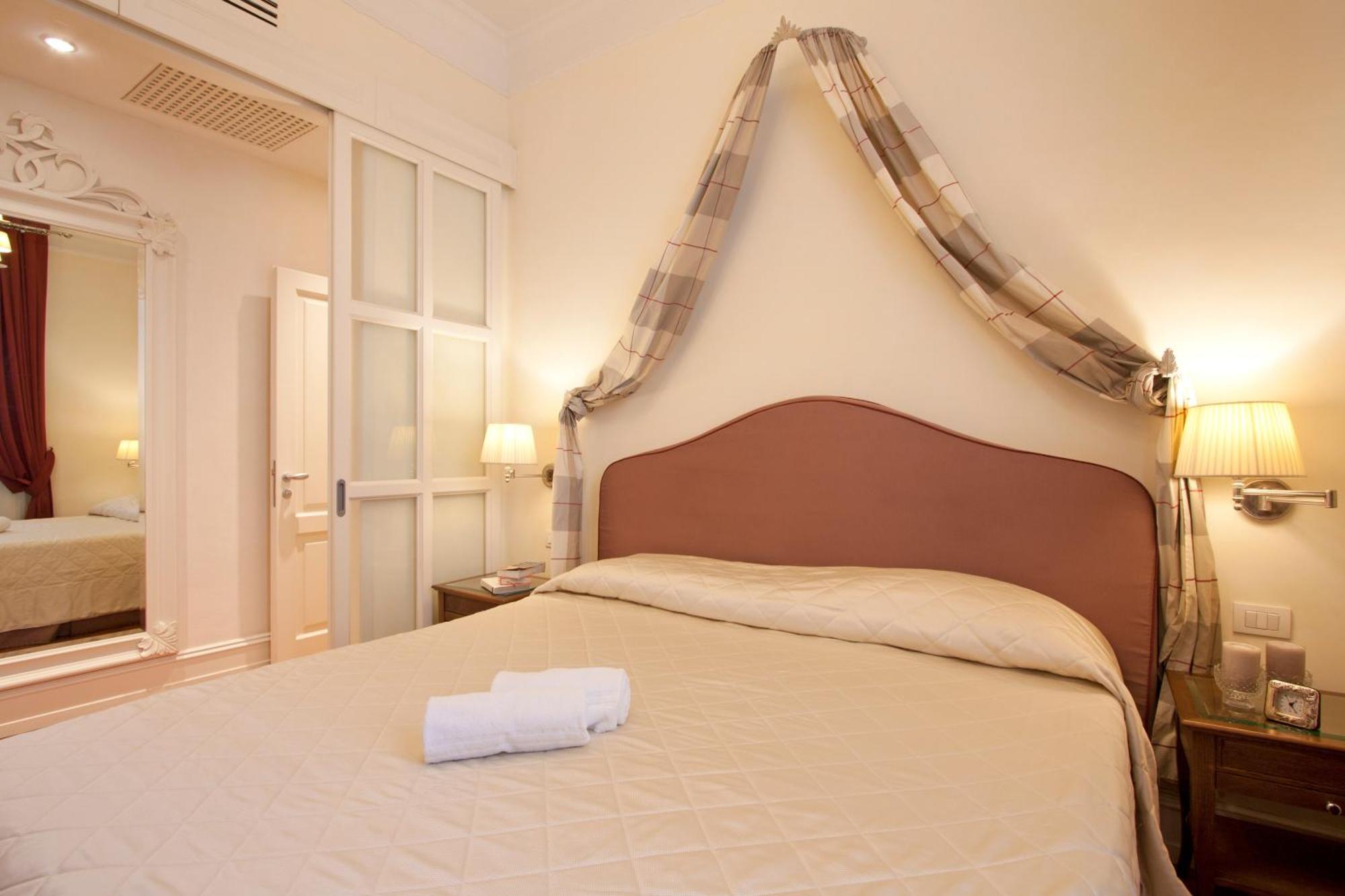 Serristori Palace Aparthotel Florence