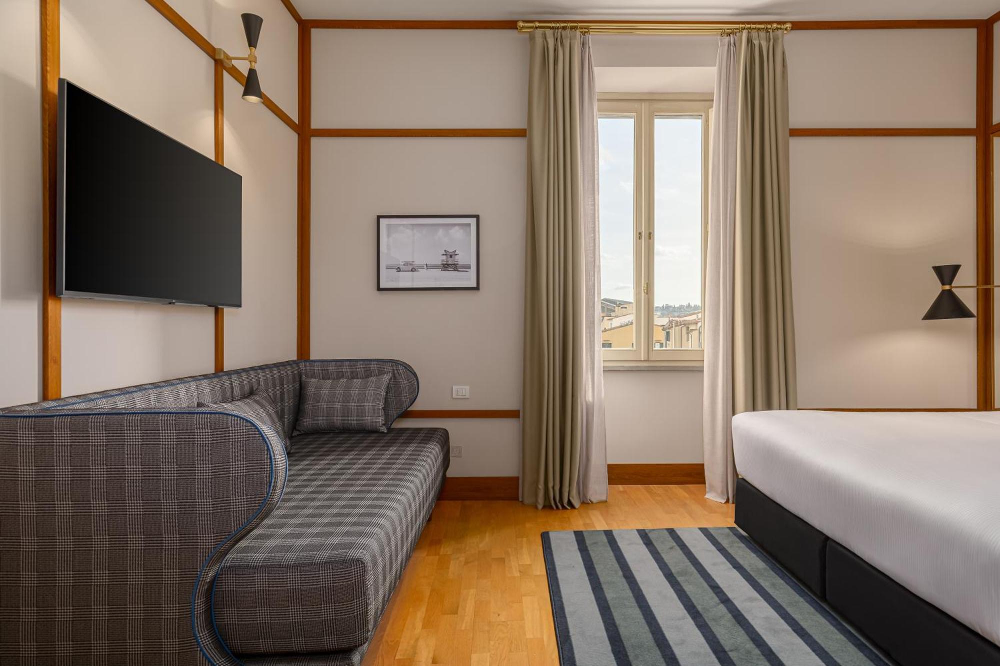 Mate Luca, Hotel 4*