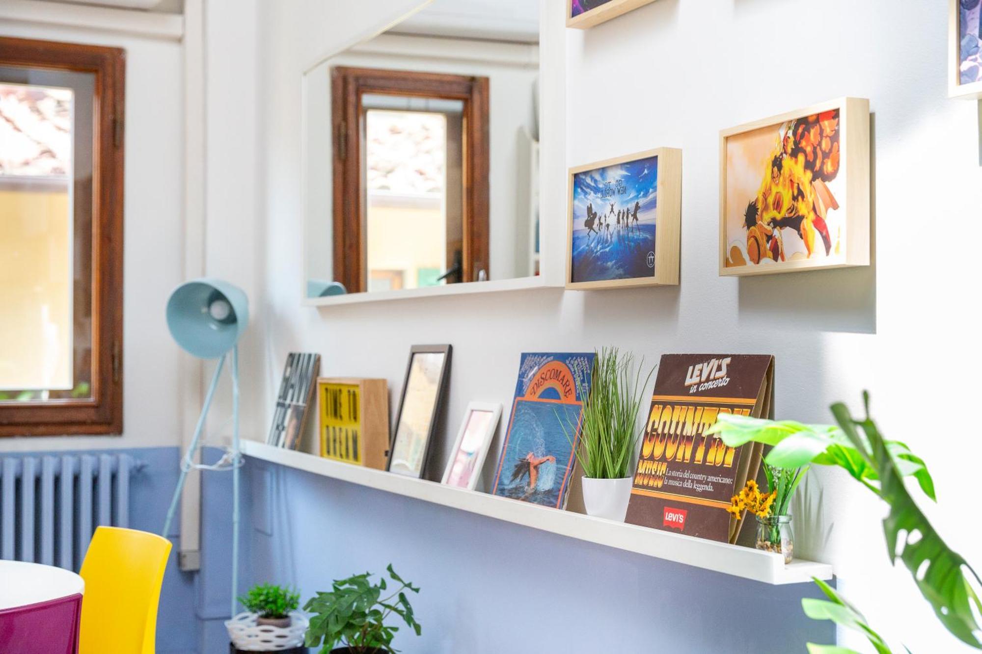 Appartement Downtown Colourful Flat Close To The Railway *