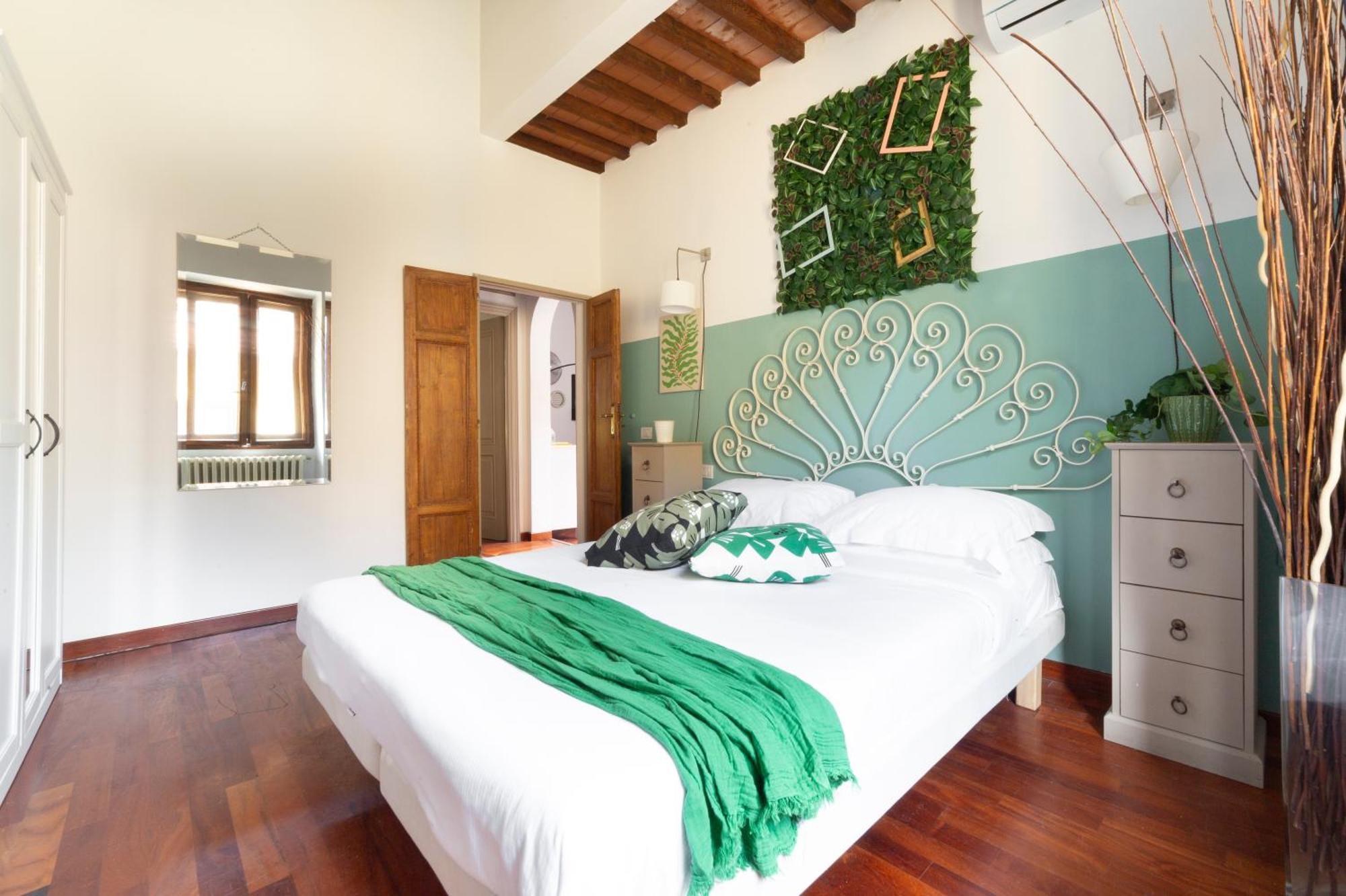 Downtown Colourful Flat Close To The Railway Appartement Florence