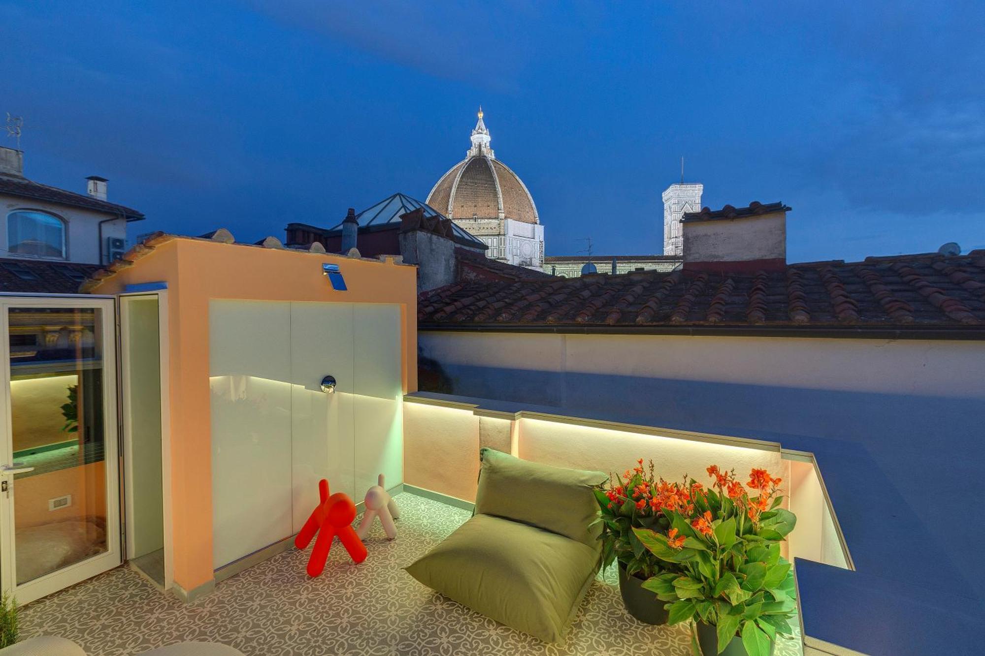 Prestige Penthouse With Private Spa, Gym And Terrace By Mamo Leilighet