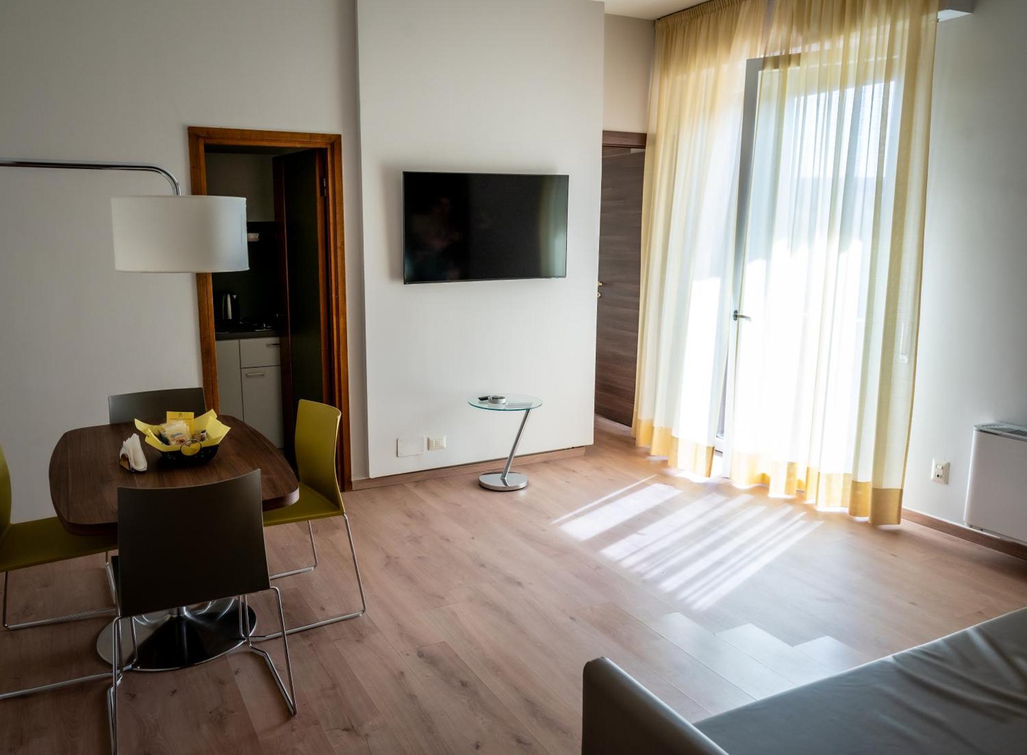 Aparthotel Porta Al Prato 4*
