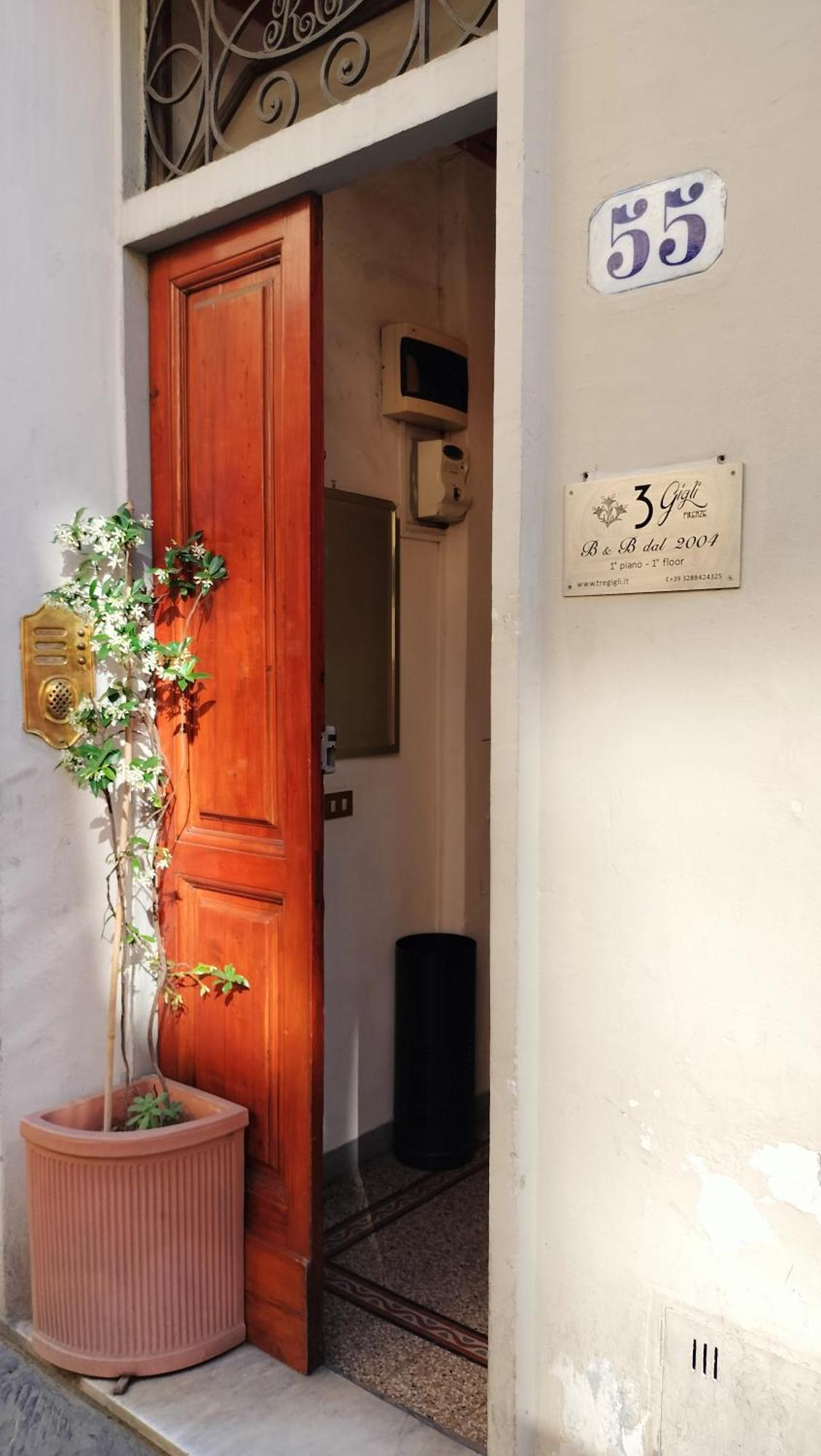 Tre Gigli A Firenze, 5 Minutes From Station, Via Palazzuolo 55 Couette-café Florence