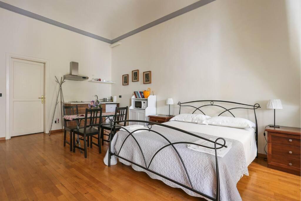 Appartamento Next To The Duomo Of Florence, Lorenzo, With Private Terrace *