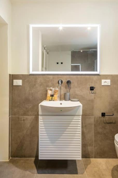 Apartamento Modern Loft 1 Min To Basilica Of Santa Croce *