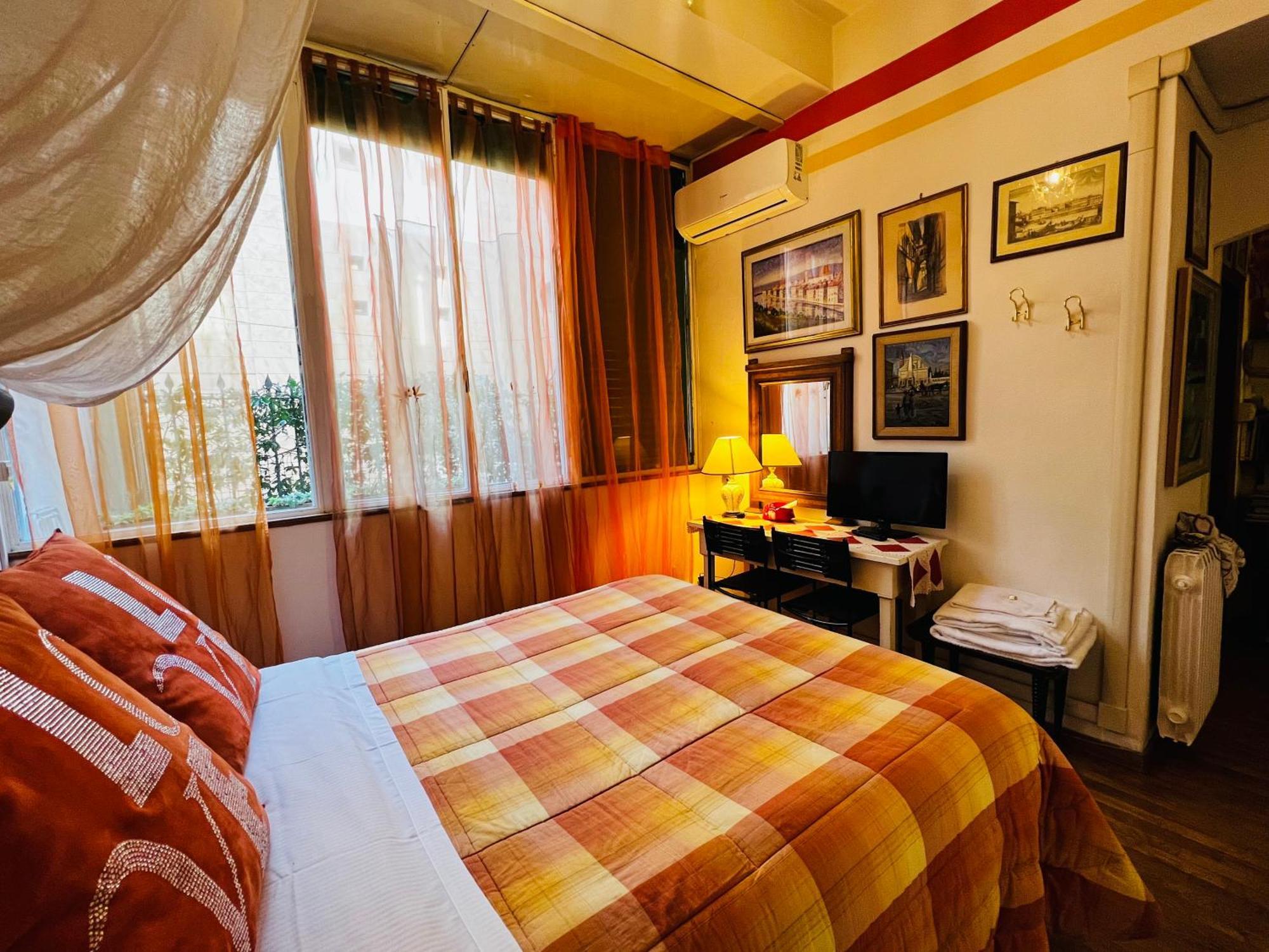 Tre Gigli A Firenze, 5 Minutes From Station, Via Palazzuolo 55 Couette-café Florence