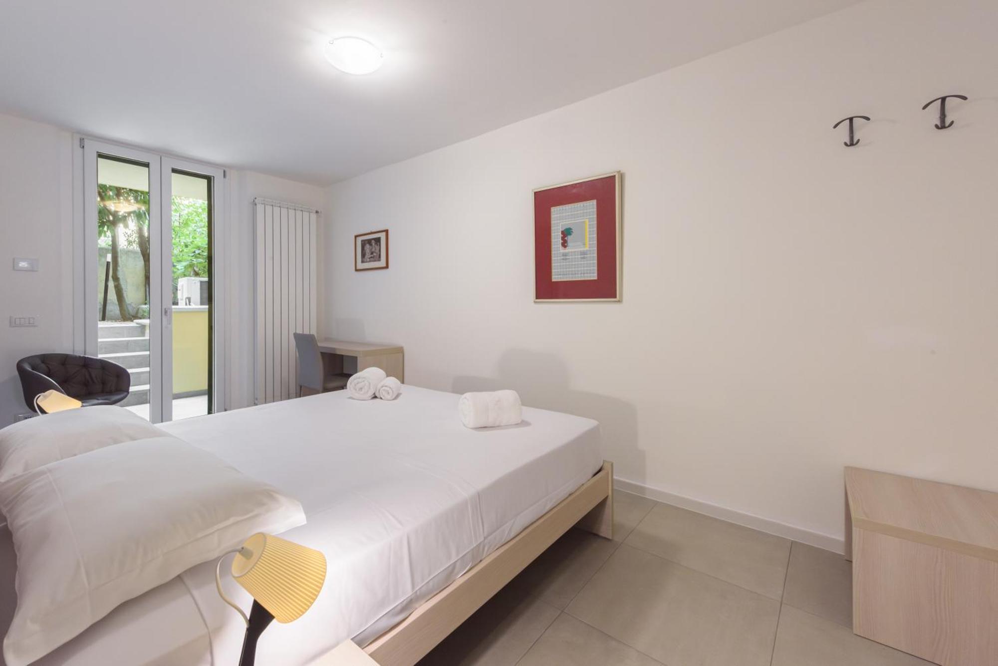 Napoleone - New Near Historic Center Apartamento