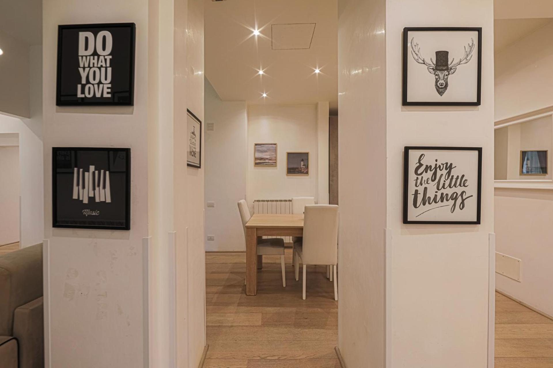 Luxury In The Heart Of Out Of Ztl Apartamento