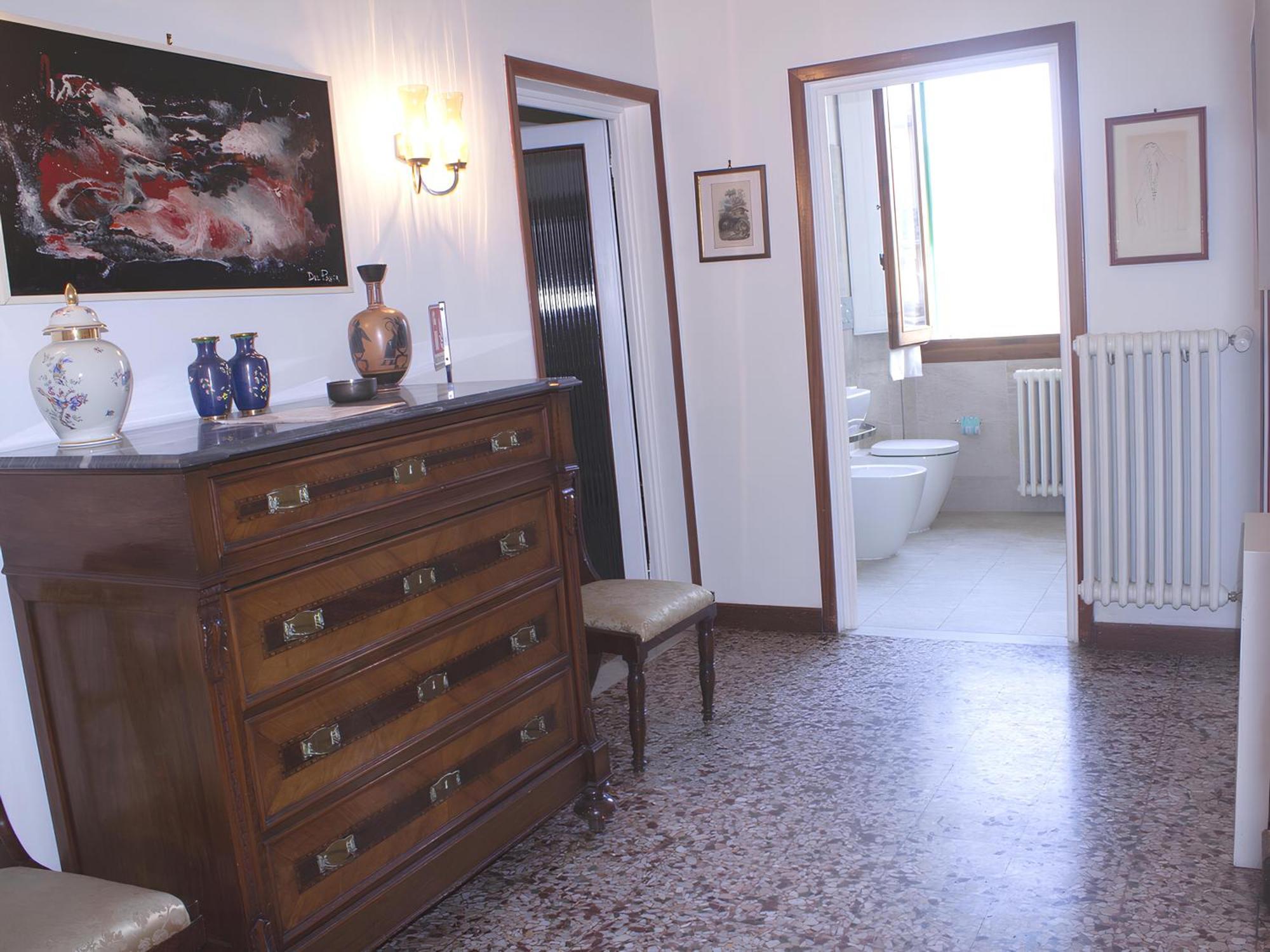 Ponchielli 8 - Vintage Flat