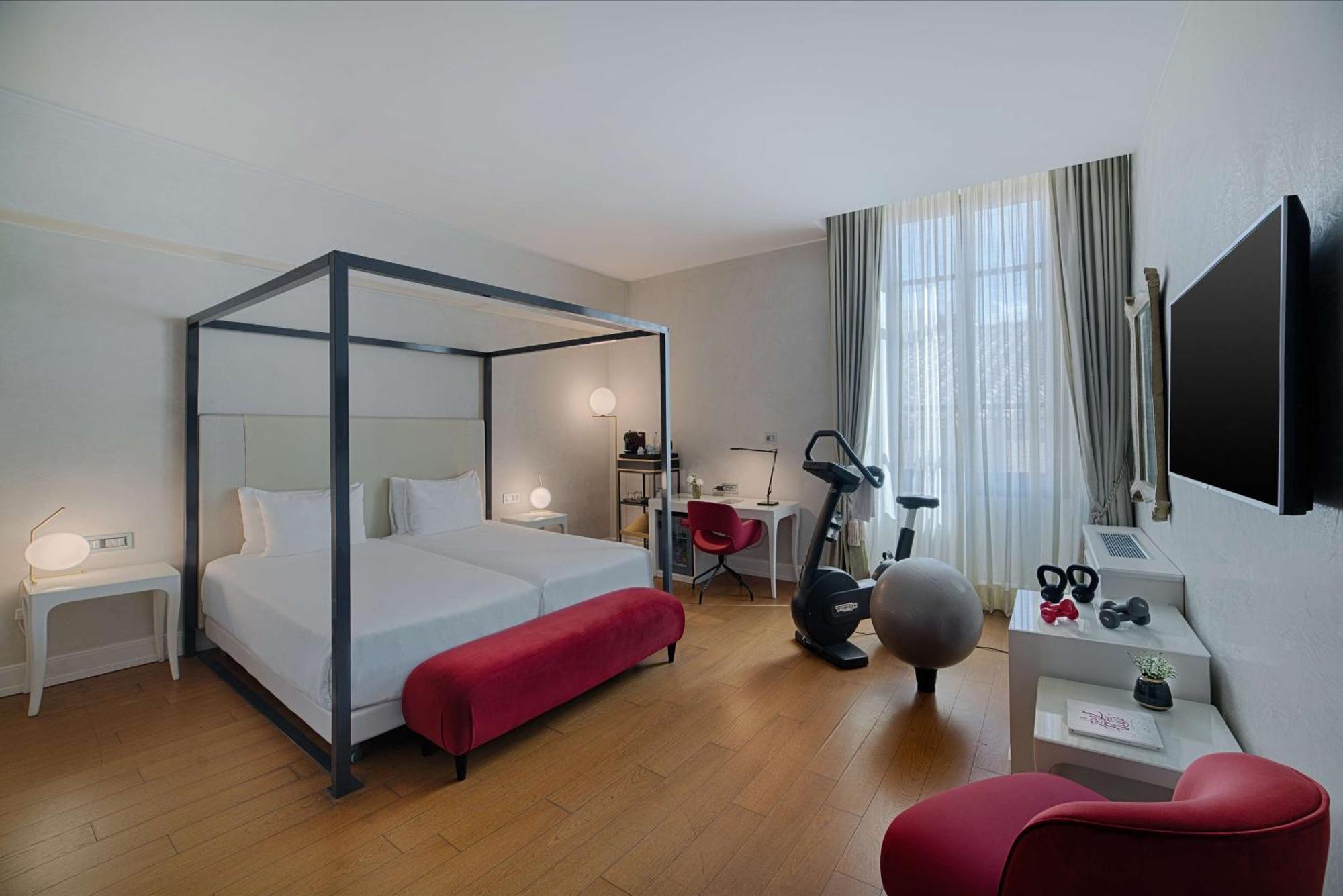 Nh Collection Porta Rossa Hotel