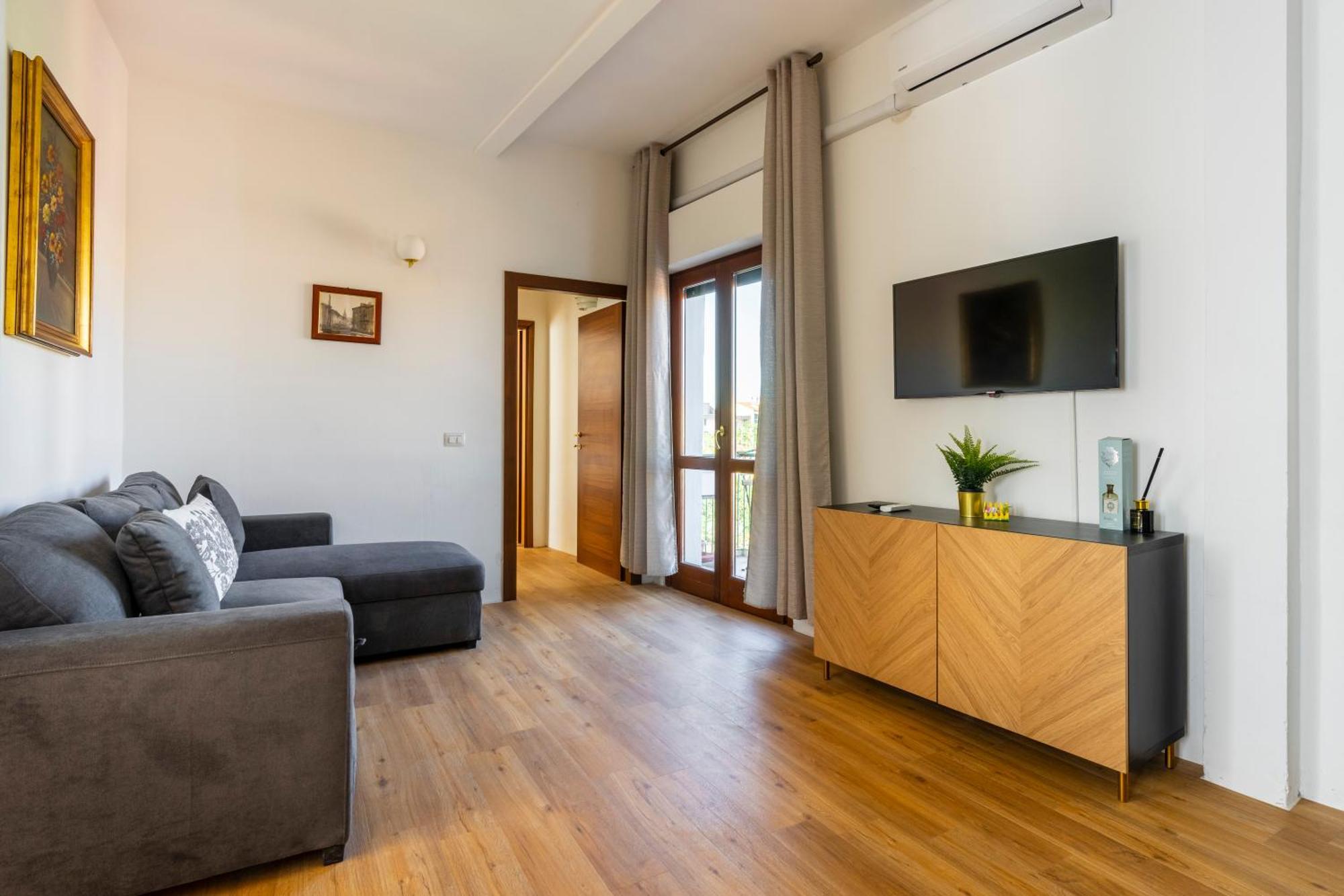 Toselli With Terrace Firenze