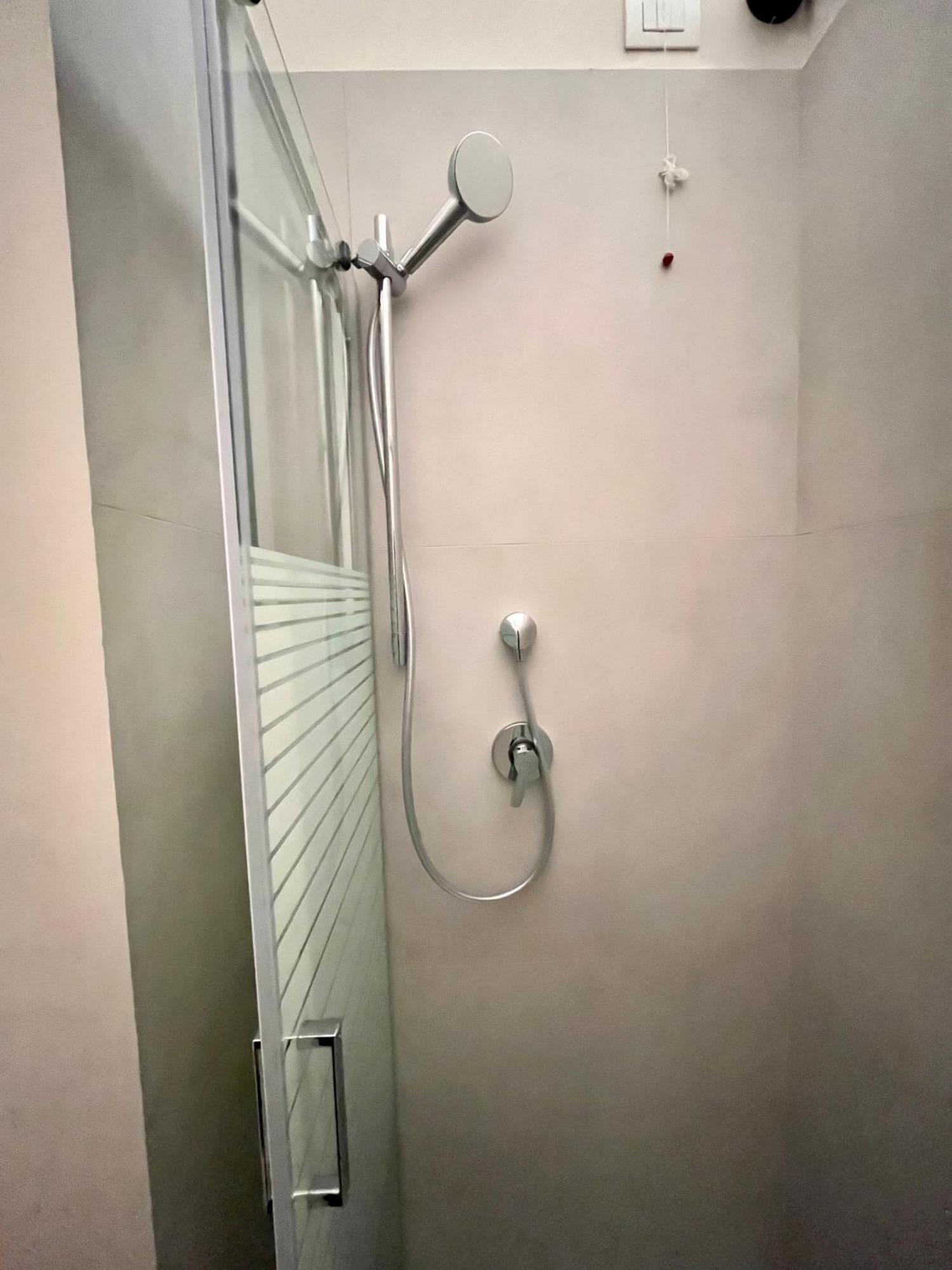 Stop&sleep Con Bagno Privato E Cucinotto A 5 Min Dagli Uffizi Appartamento Firenze