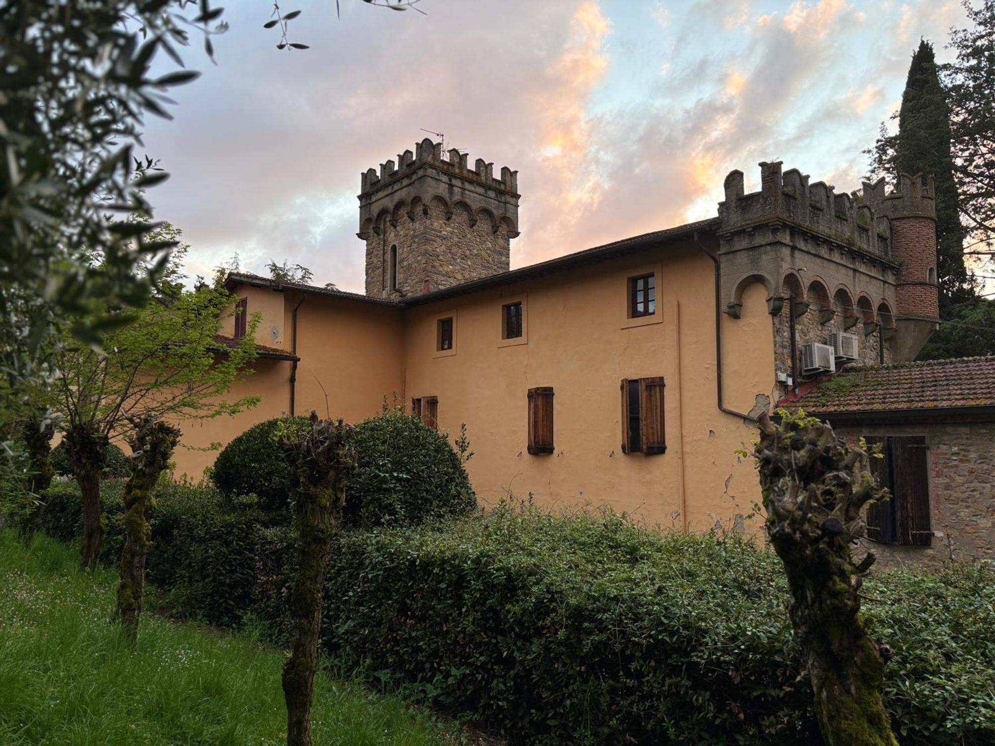 Appartement Casa La Torre Un Castello Alle Porte Di