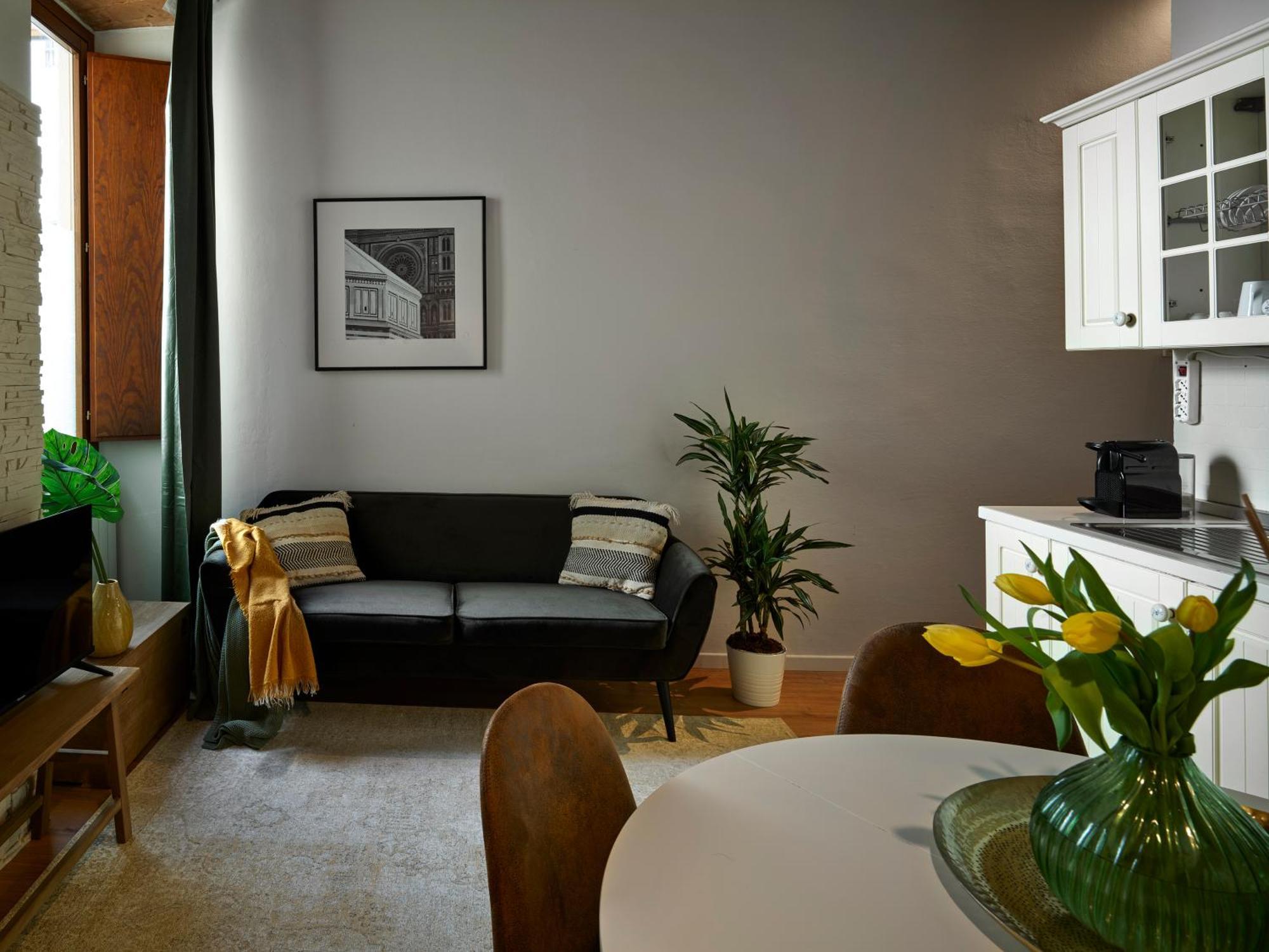Great Apts Few Steps To The Duomo Firenze
