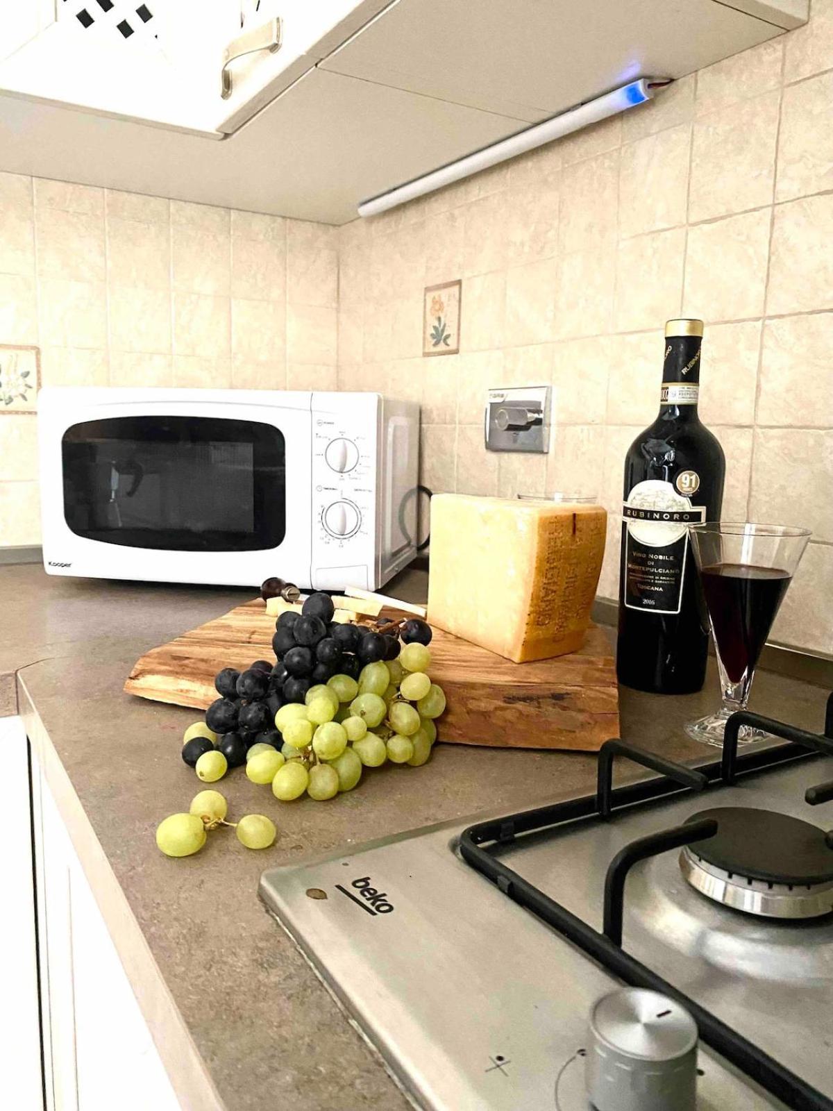 Lejlighed Florart Boutique Apartment, Giardino E Vasca Idro