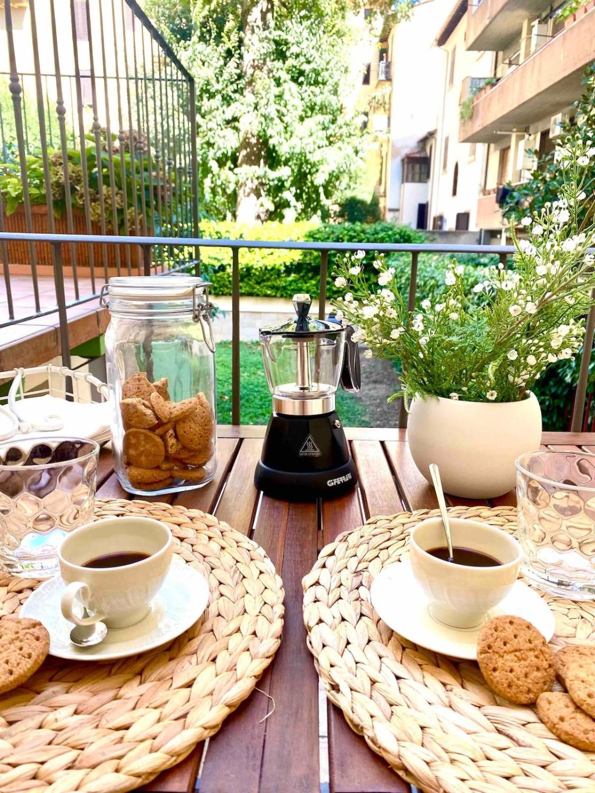 Florart Boutique Apartment, Giardino E Vasca Idro