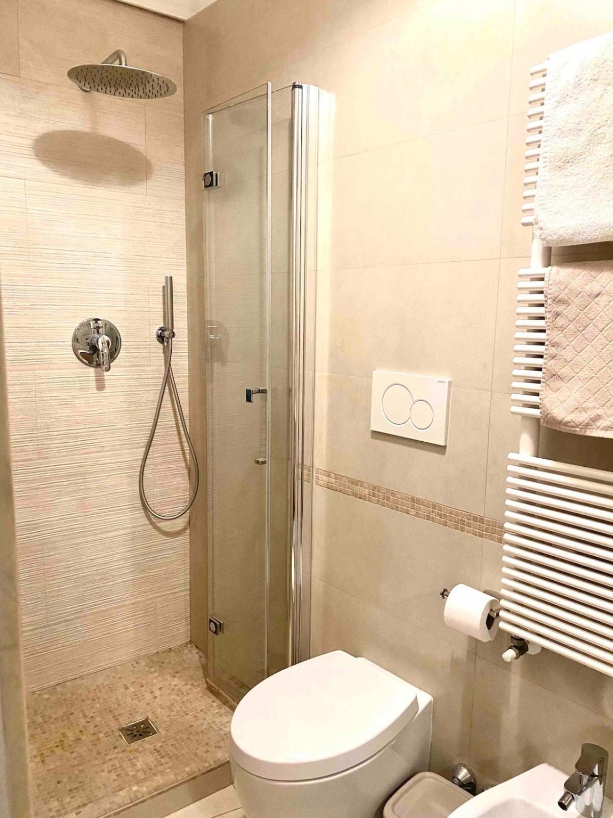 Florart Boutique Apartment, Giardino E Vasca Idro Lejlighed Firenze