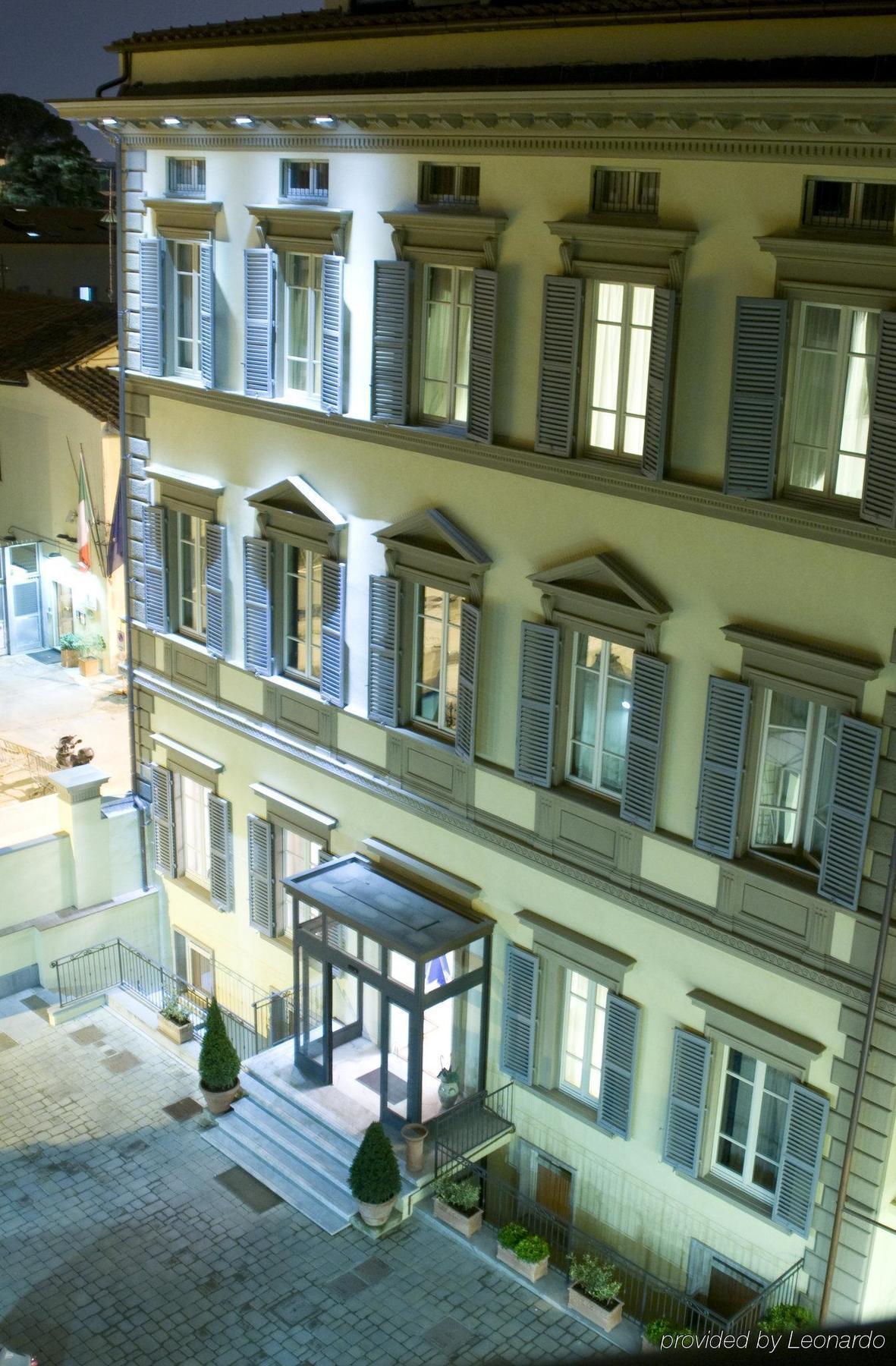 Hotel Embassy 4*