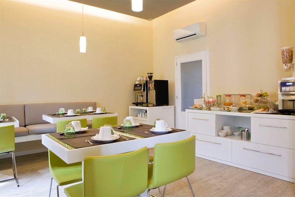 Leopoldo Couette-café