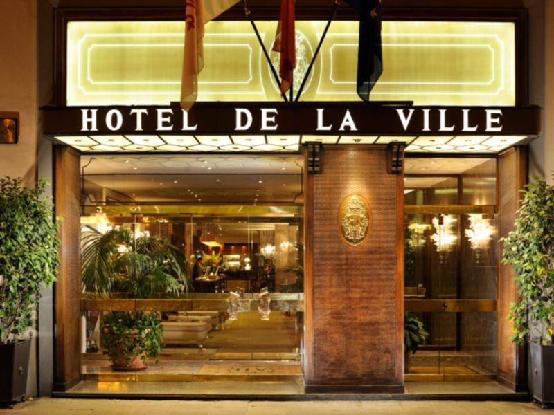 Hotel De La 4*