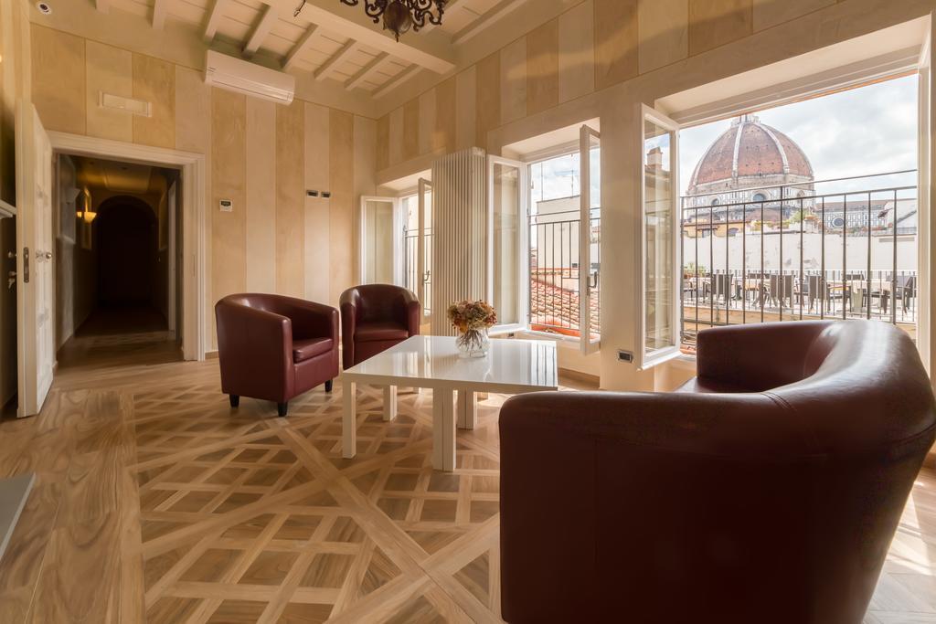 California Hotel