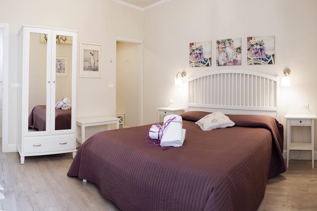 Arcobaleno Guest house Florence