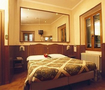 Lorena 2* Florence