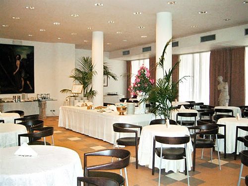 Palazzo Ricasoli Hotell 4*