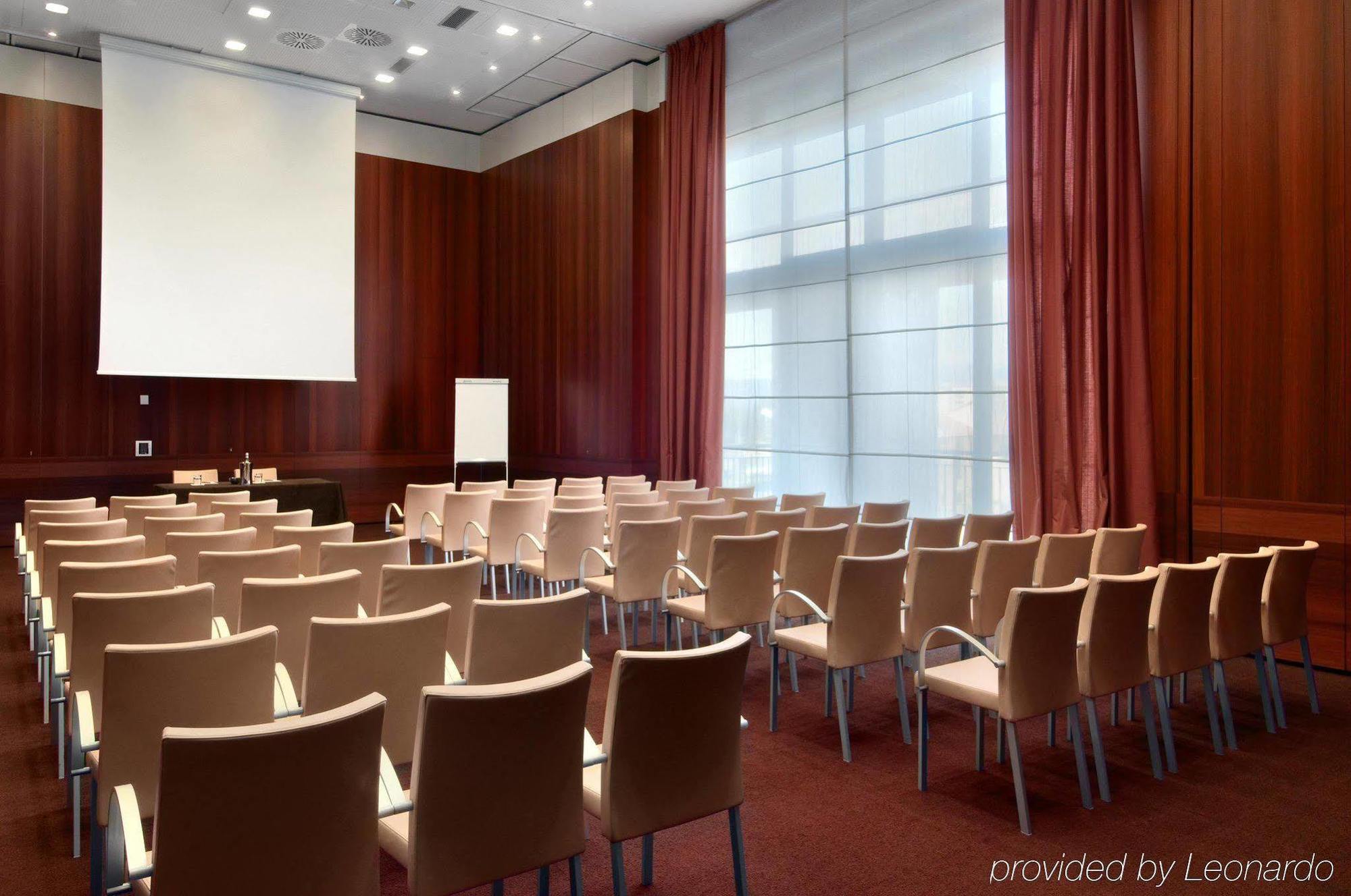 Doubletree By Hilton Metropole Hotel Firenze