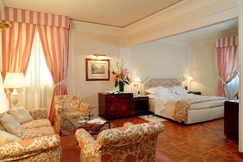 De La Hotel 4*