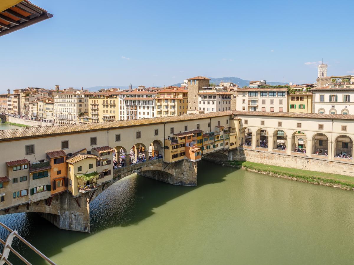 Ponte Vecchio Terrace * Firenze