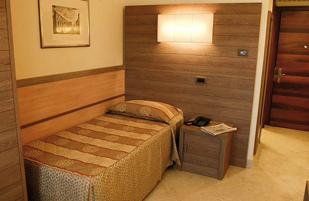 Nilhotel Hotell 4*