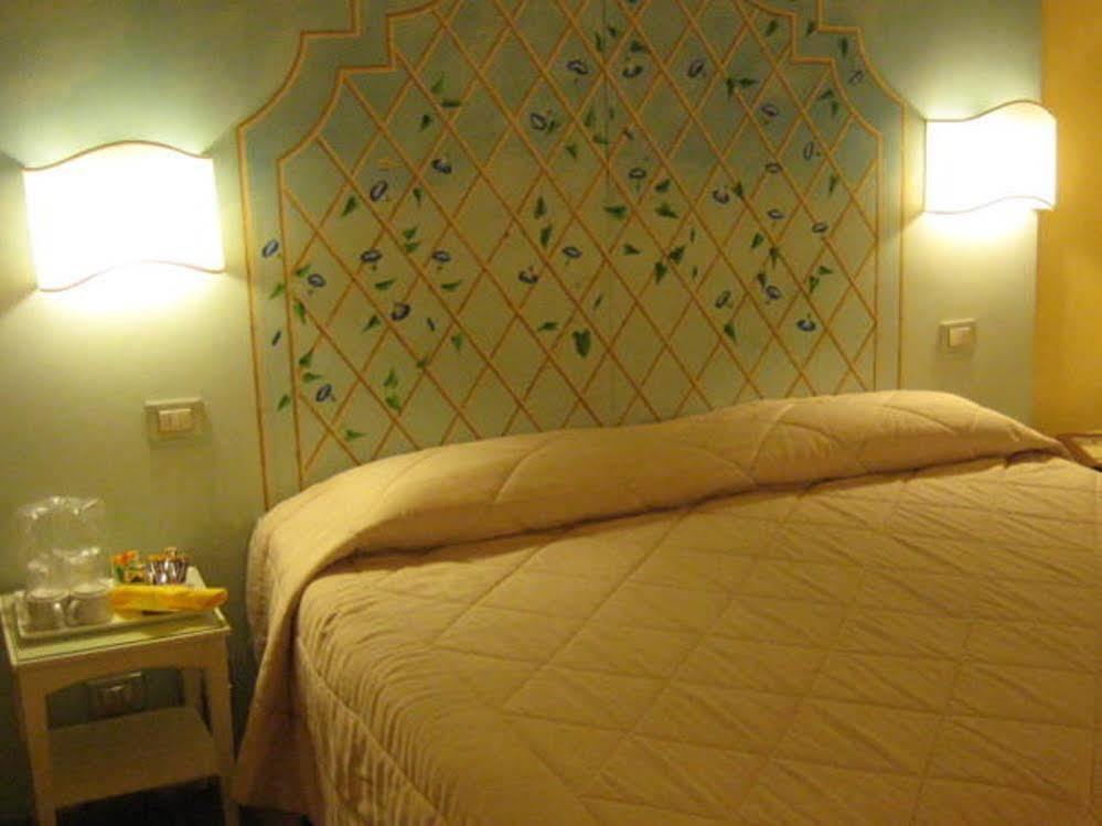 I Parigi Corbinelli Residenze Gjestgiverier Firenze