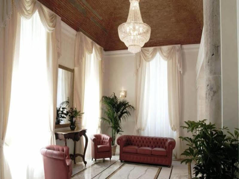 Embassy 4* Florence