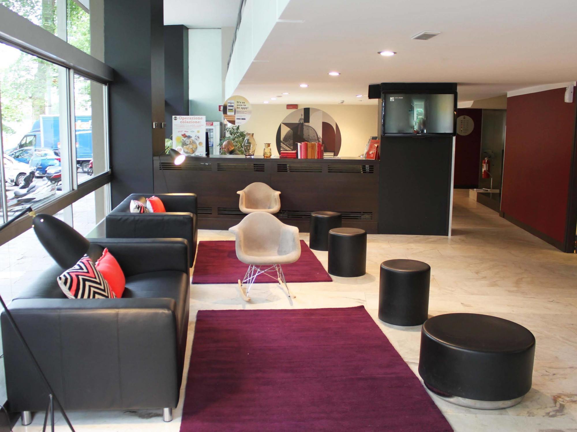 Center Hotel 3*