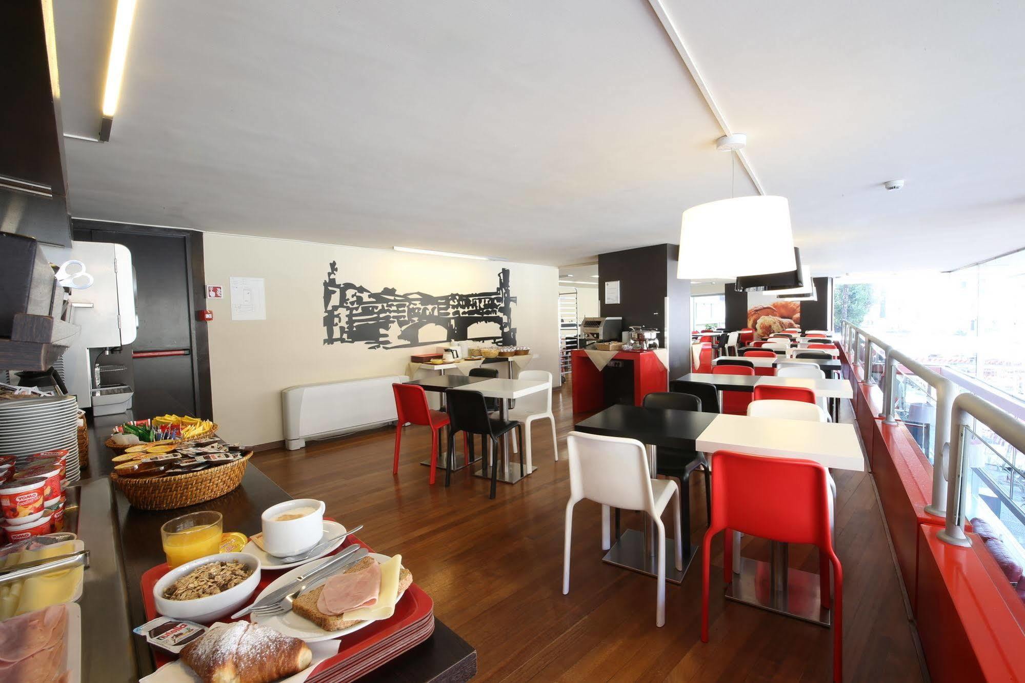 Center Hotel