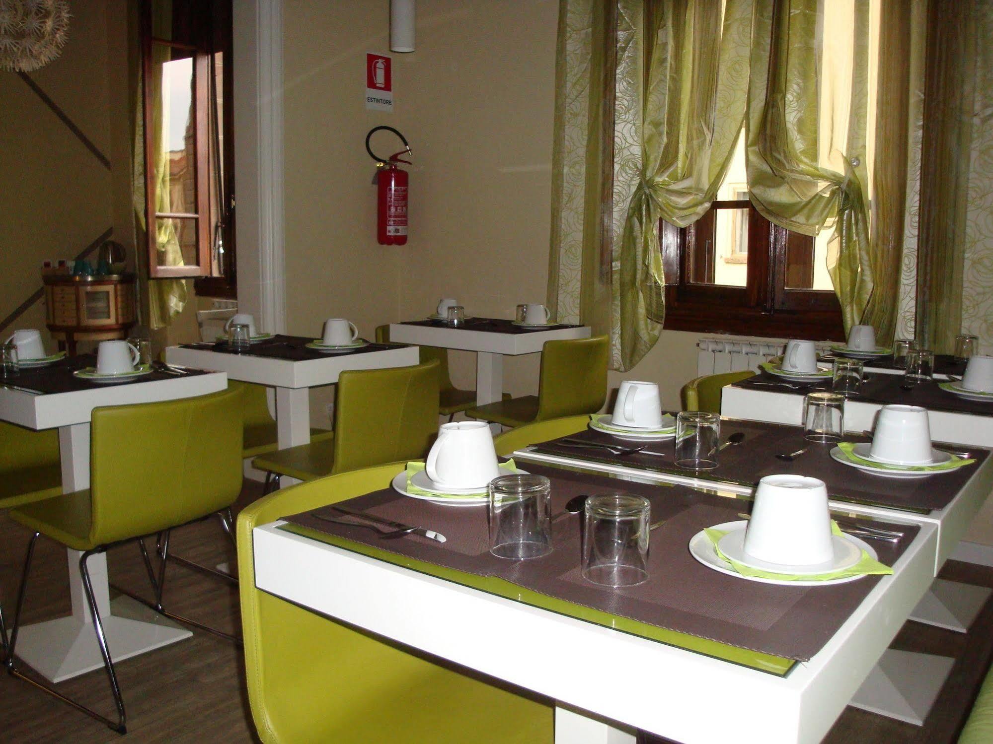 Leopoldo 3* Florence