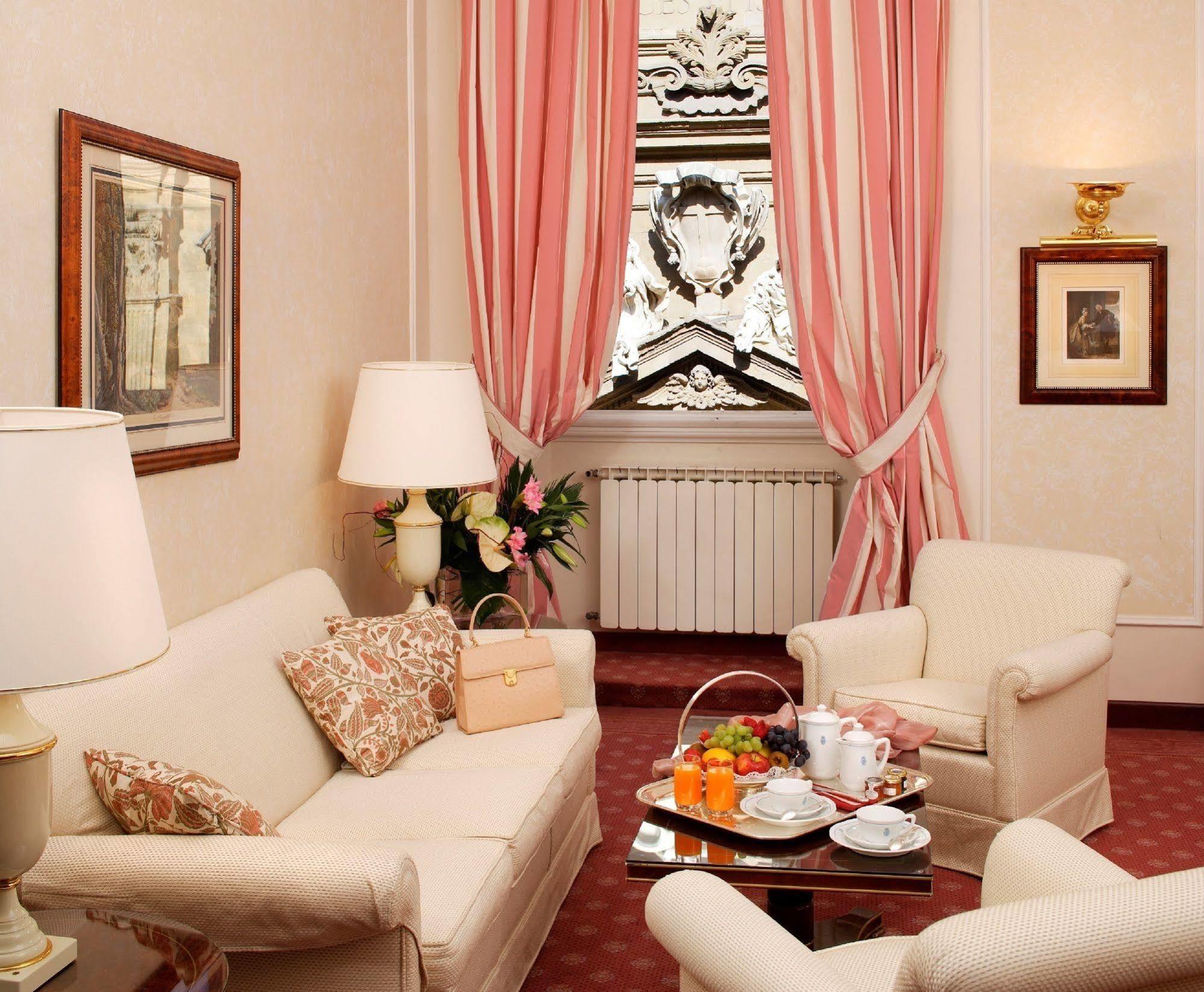 Hotel De La