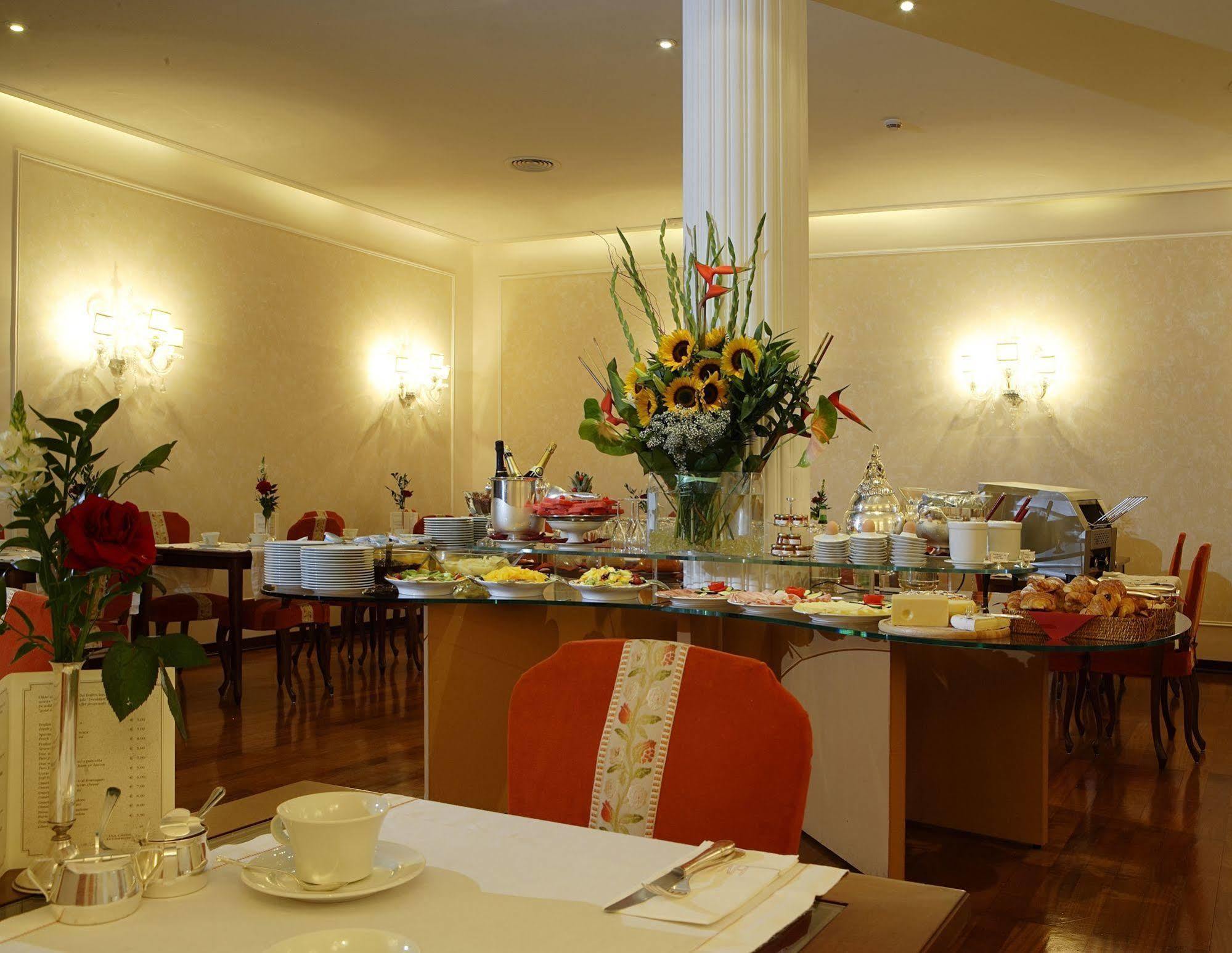 De La Hotel 4*