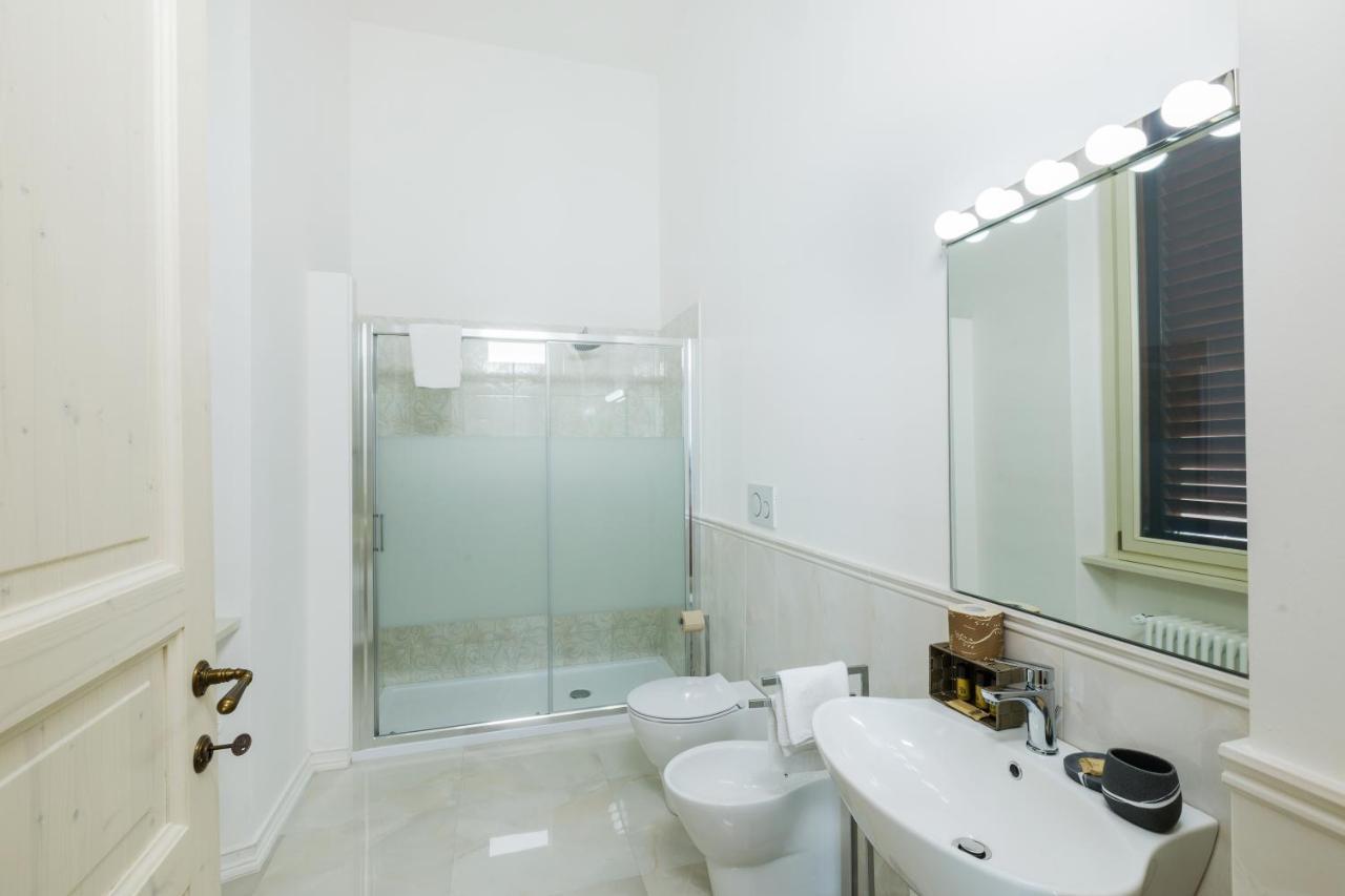 Bed & Breakfast V-rooms All'angolo Del Duomo Florence