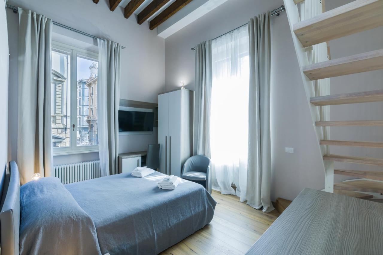 V-rooms All'angolo Del Duomo Bed & Breakfast *