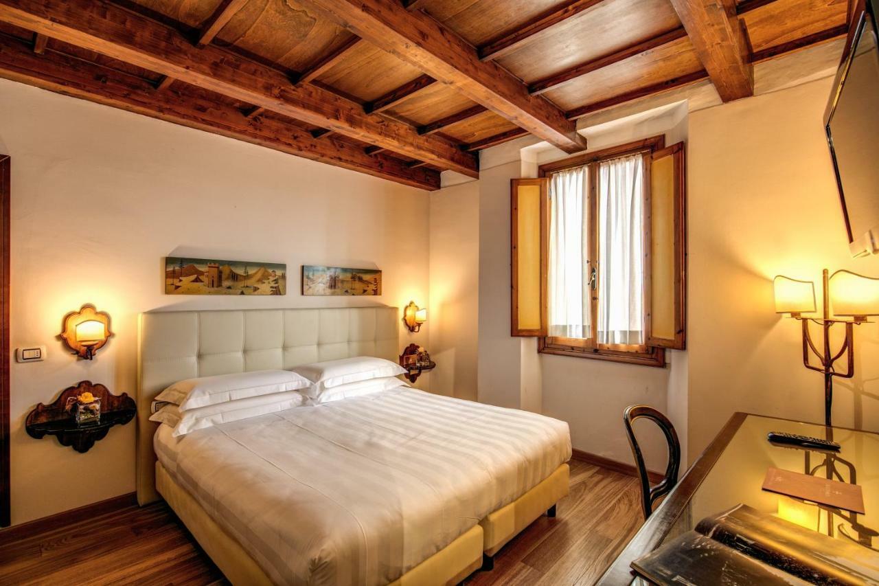 Hotel Croce Di Malta 4*