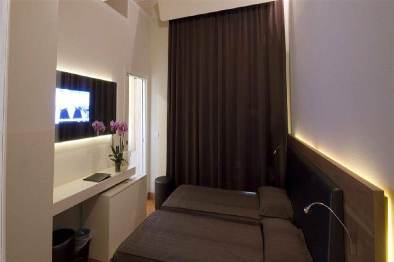 Embassy 4*
