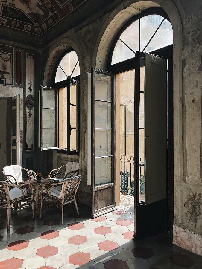 The Terrace In Florença