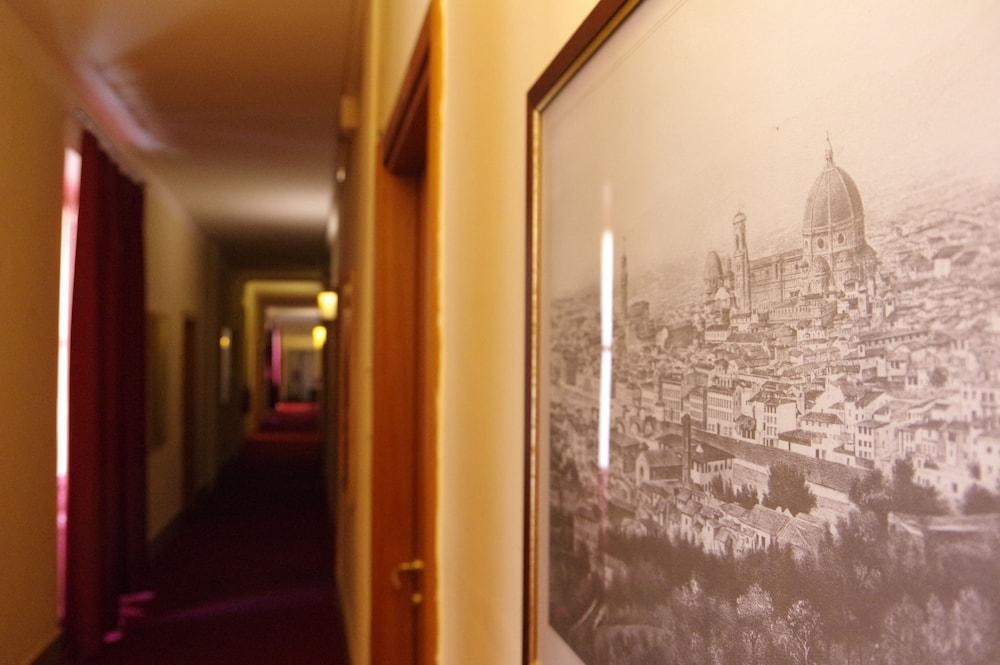 Hotell Savonarola 2*