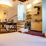 Studio In Tornabuoni Within A Renaissance Building